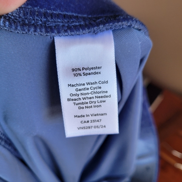 Talbots Velvet Royal Blue Pajama Set Size Large Ruffled Sleeve Top Straight Legs - Picture 14 of 15